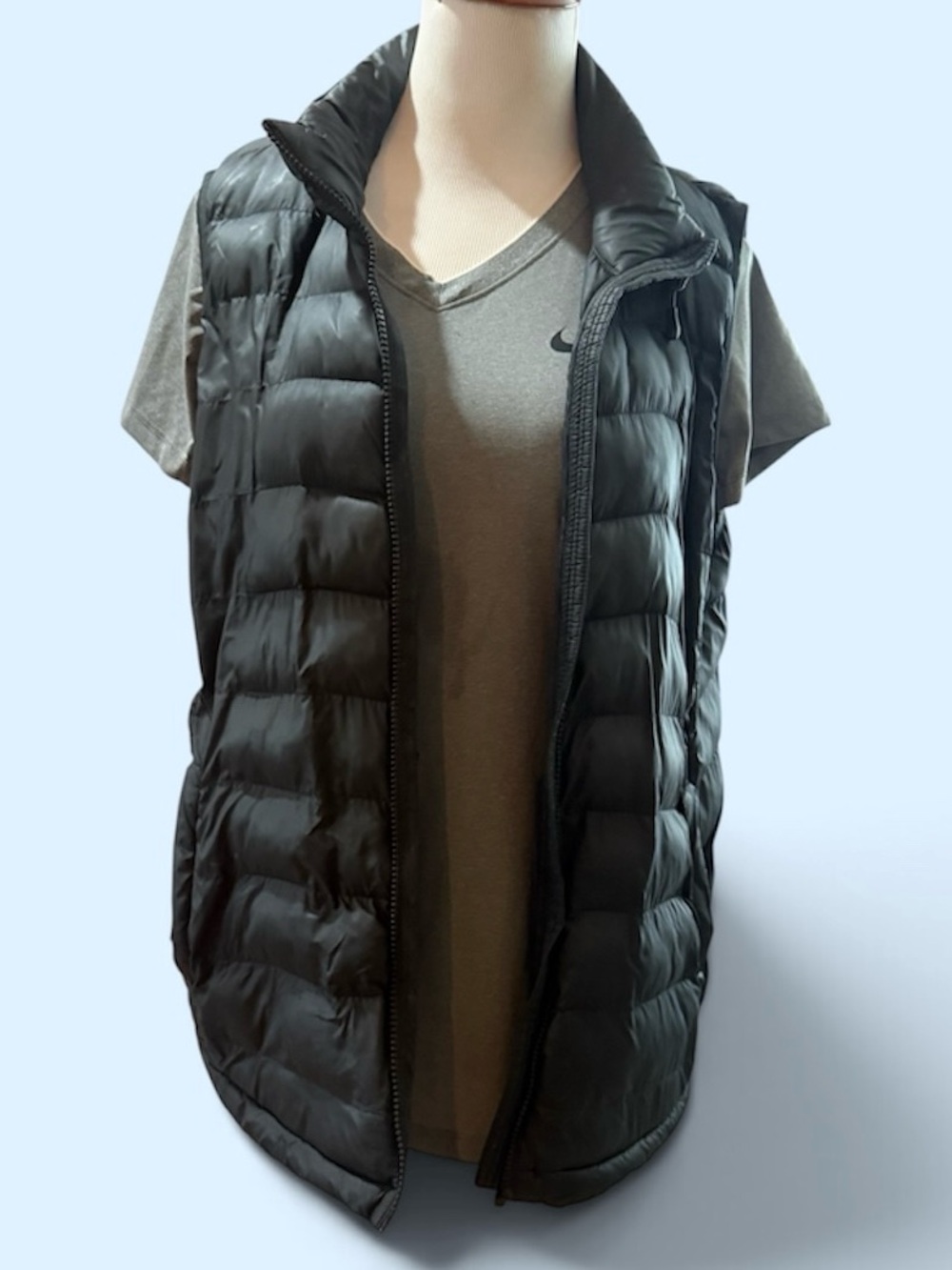 Black Women's Quilted black puffer vest Lightweight Insulated Layer Sz Lg